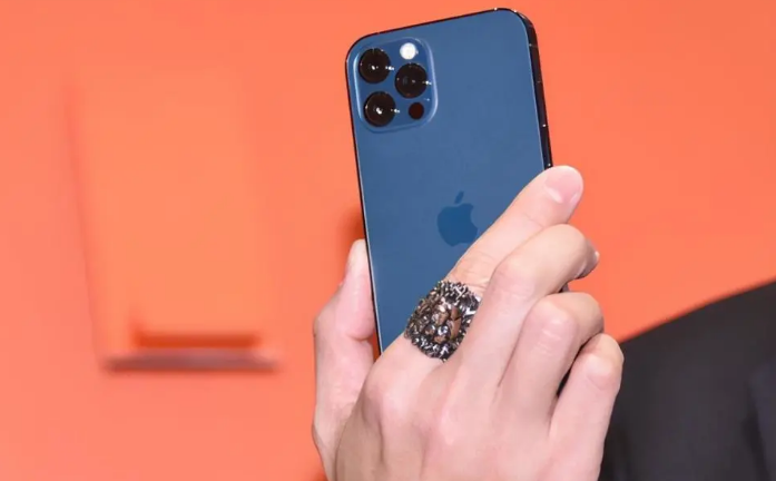 河西苹果手机维修分享iPhone12系列重启方法教程 